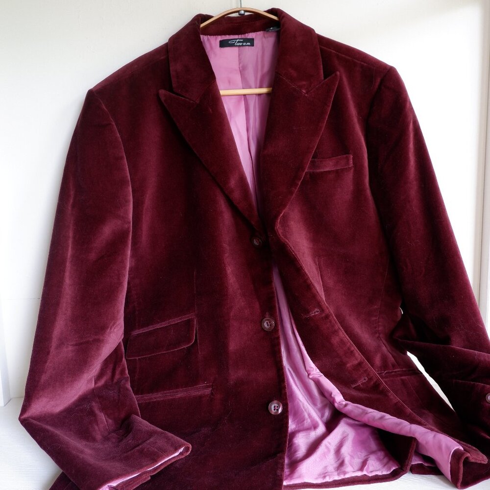 2 AM Red Velvet Blazer